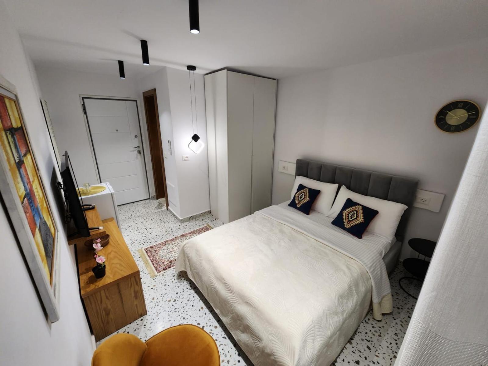 טיראנה Pietro Guesthouse 3 מראה חיצוני תמונה